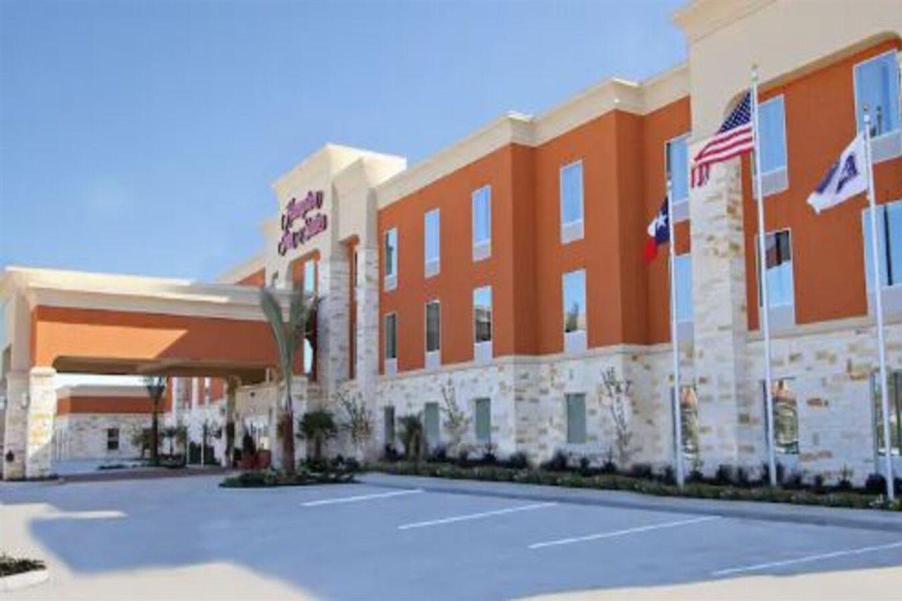 Hampton Inn & Suites Winnie Exterior foto